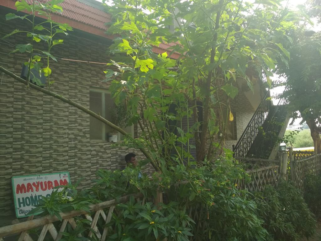 Mayuram Homestay Хампи Екстериор снимка